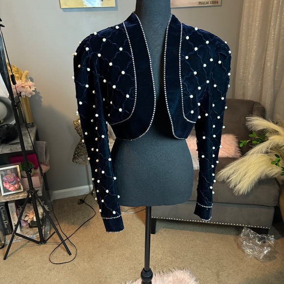 Navy Blue Vintage Diamond and Pearl Velvet Jacket with Quilted Detail. - Picture 3 of 5